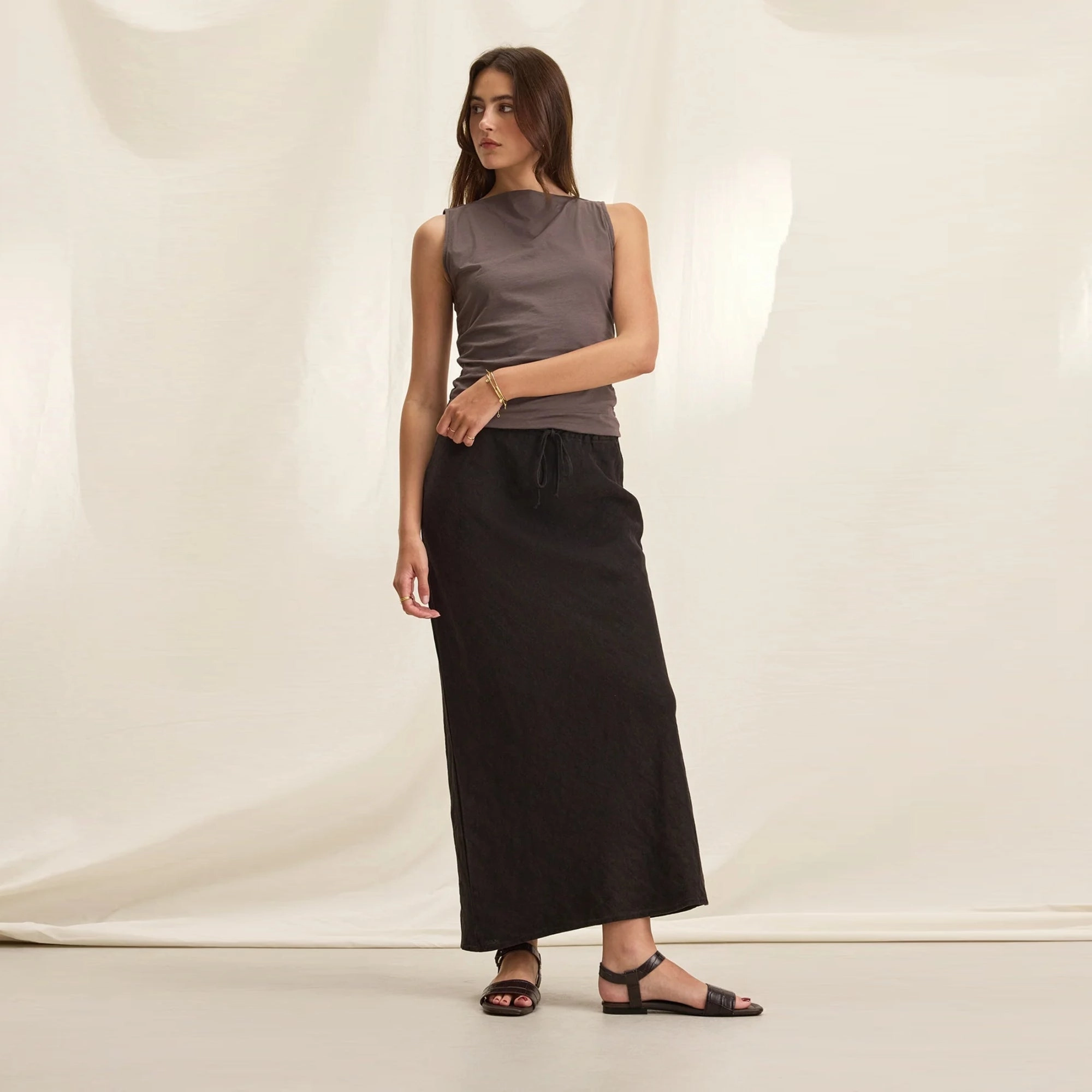 Beka Heavy Linen Skirt (Black)