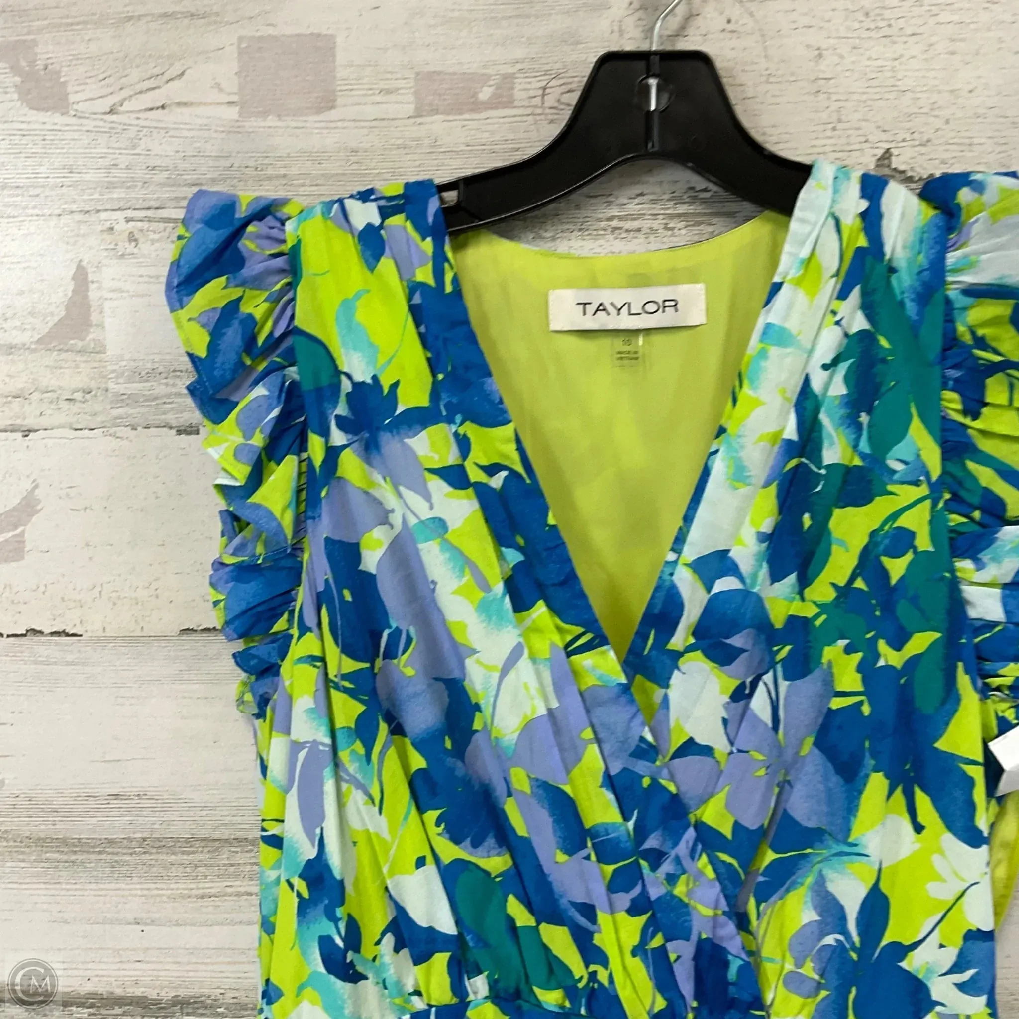 Dress Casual Short By Taylor In Blue & Green, Size: M
