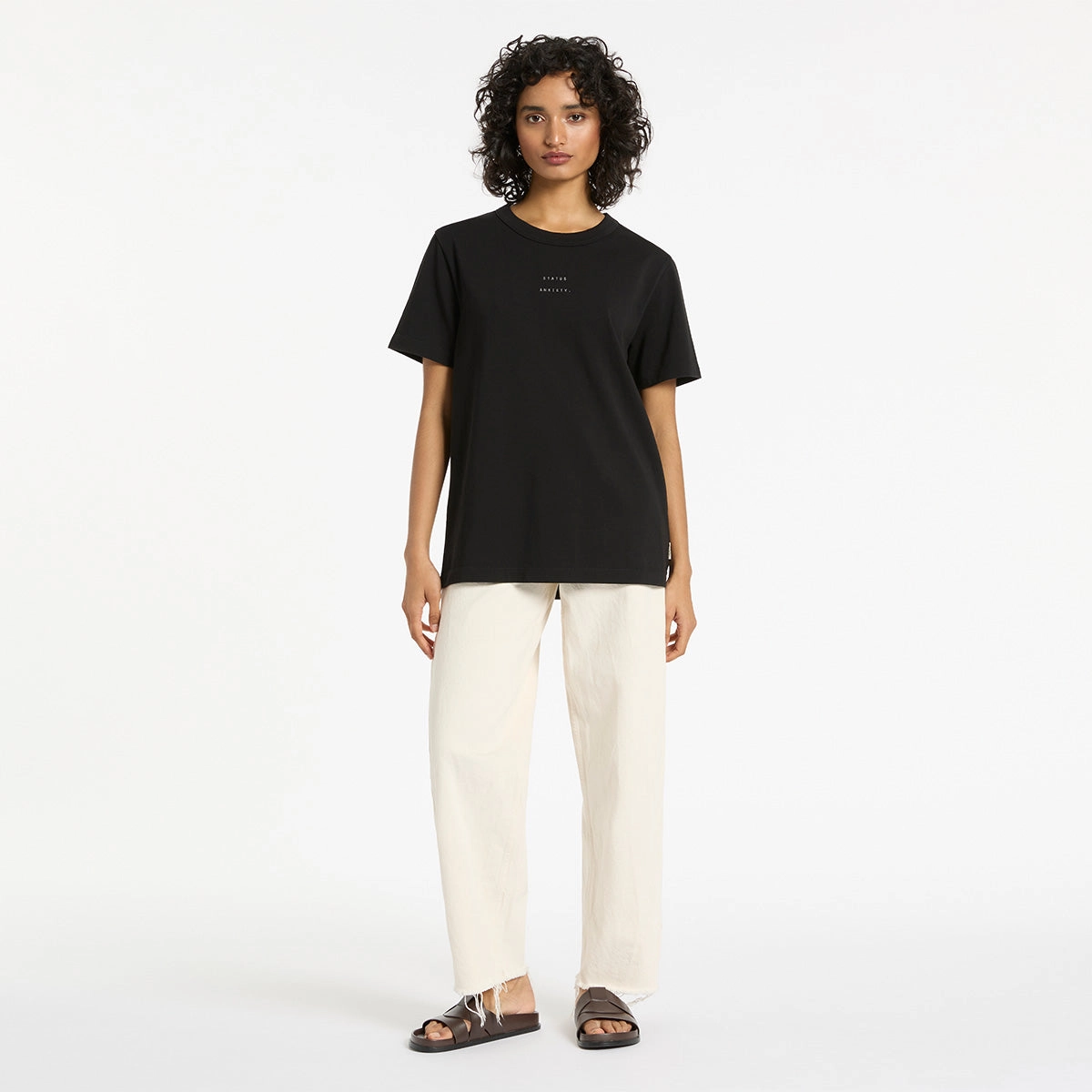 Feels Right Logo - Women's Tee / Soft Black