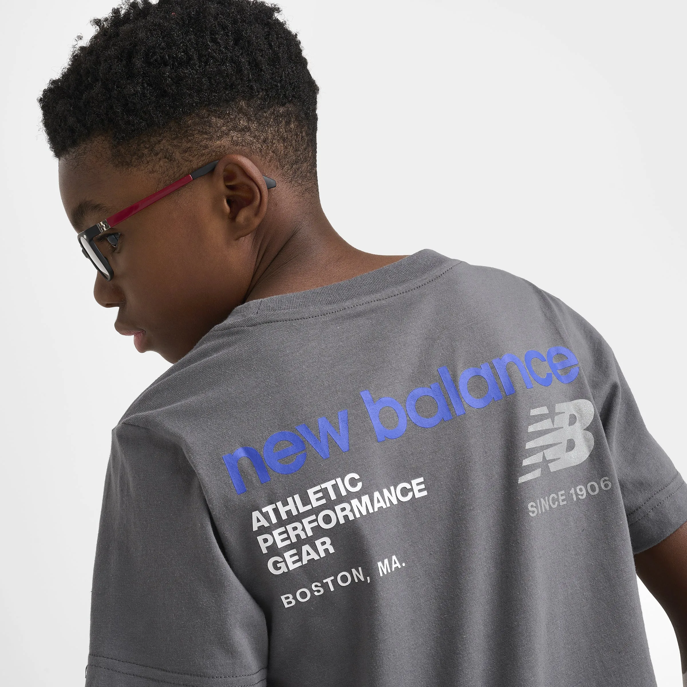 New Balance Junior Boys' Linear Logo Back Hit Tee / Castle Rock