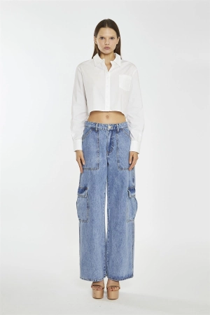 White Long-Sleeve Collared Crop-Shirt