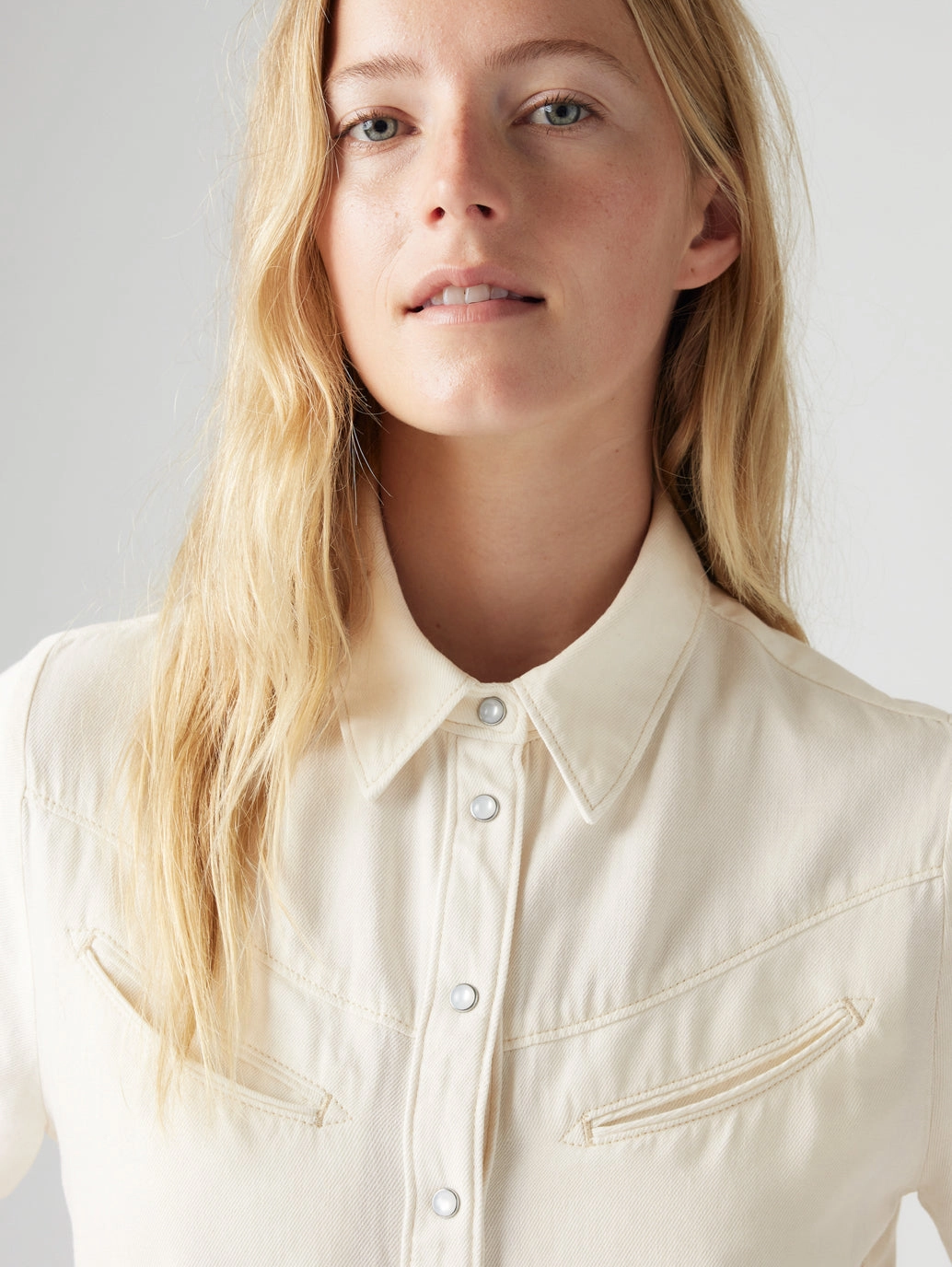 Women's Solid Spread Collar Shirt